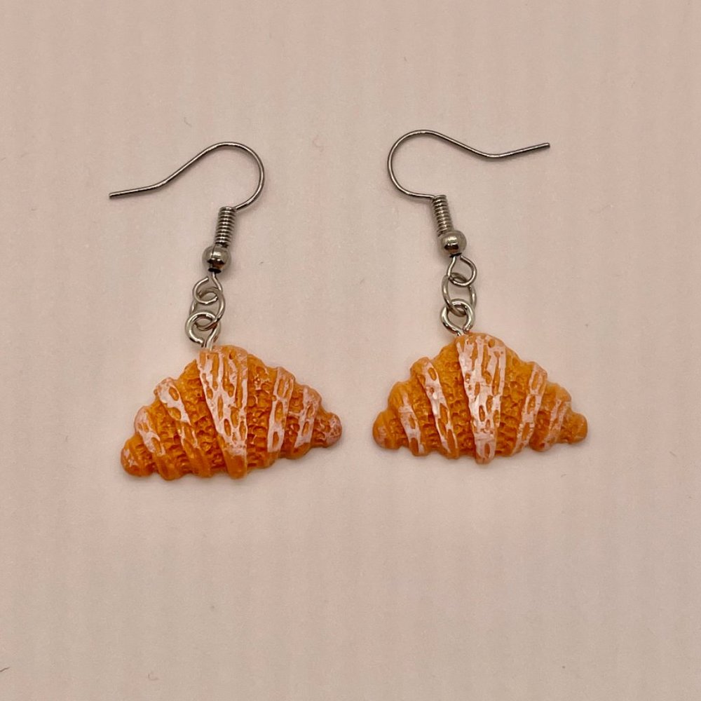 ⭐️❤️ FREE Bread Croissant Breakfast Snack Food Hipster Graphic Art Pop Earrings